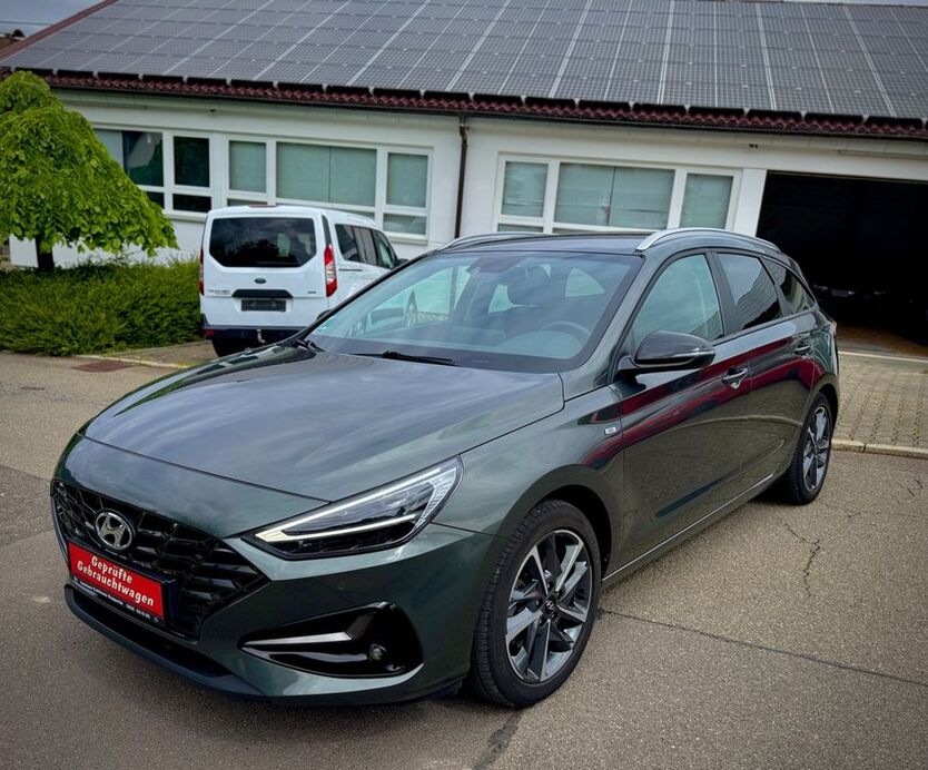 i30