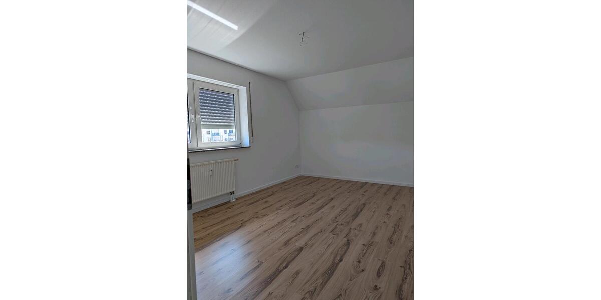 Dachgeschoßwohnung Stadtlauringen - 4 Zimmer, 86 m&sup2;, 199.000&euro; | Angebot:26163919