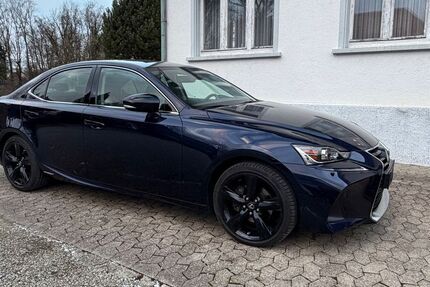 Lexus IS 300 154.000 km 17.999 &euro; Horgenzell 88263