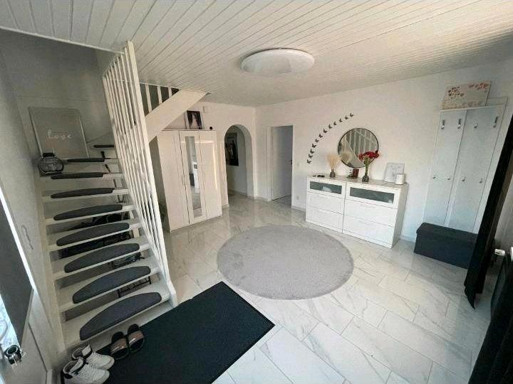 Einfamilienhaus Neukirchen - 7 Zimmer, 168 m&sup2;, 225.000&euro; | Angebot:26868871