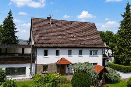 Haus Sulz am Neckar / Bergfelden Bergfelden - 8 Zimmer, 238 m&sup2;, 395.000&euro; | Angebot:27141781