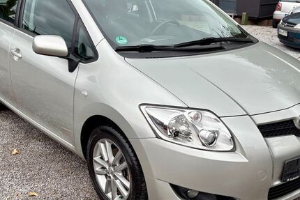 Toyota Auris 82.299 km 5.900 € Schwelm 58332