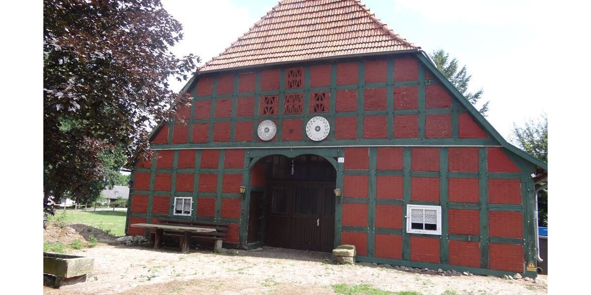 Historischer Niedersachsen- Bauernhof in Fachwerk mit Pferdeboxen u. tollen Eichenbaumbestand - Gewerbeobjekt Diepenau | Angebot:26302225