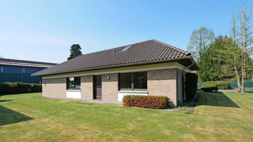 Bungalow Vechta - 3 Zimmer, 127 m&sup2;, 900&euro; | Angebot:26359234