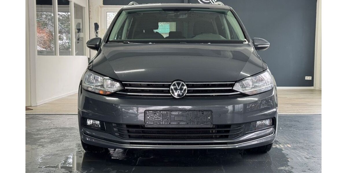 VW Touran 150.000 km 18.700 &euro; Hamburg 22457
