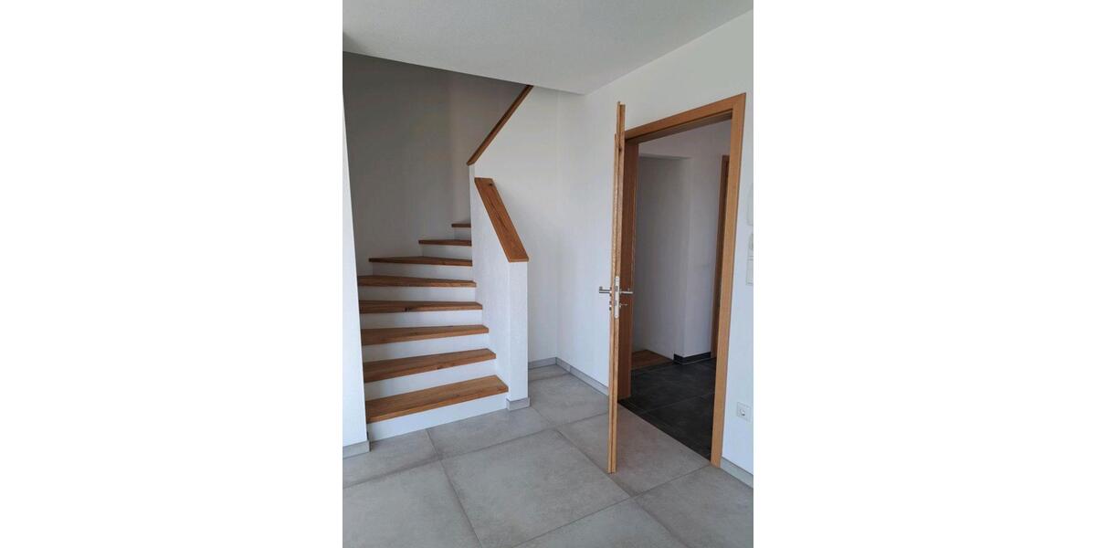 Einfamilienhaus Burghausen - 5 Zimmer, 181 m&sup2;, 679.000&euro; | Angebot:25592775