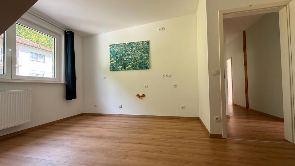 Dachgeschoßwohnung Ebermannstadt - 3 Zimmer, 104 m&sup2;, 1.100&euro; | Angebot:26636181