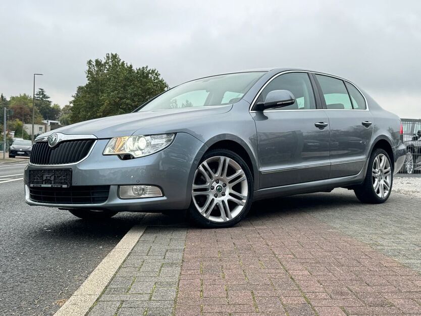 Skoda Superb 157.000 km 6.800 € Bad Homburg 61350