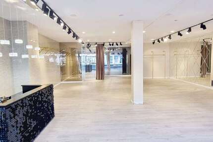Einzelhandel in Düsseldorf 2.399 € 83.55 m²
