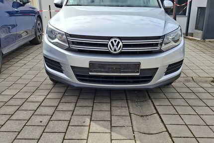 VW Tiguan 161.000 km 8.990 &euro; Barbing 93092