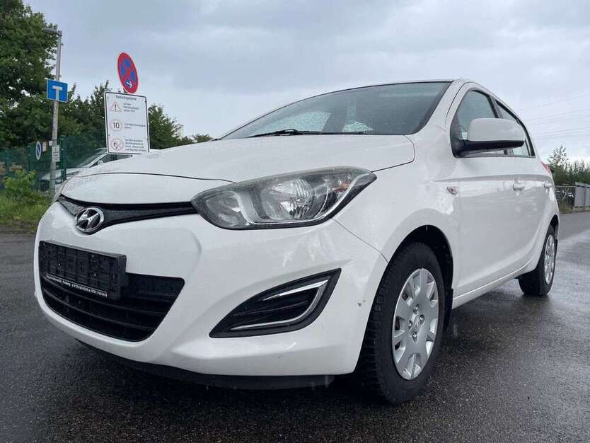 i20