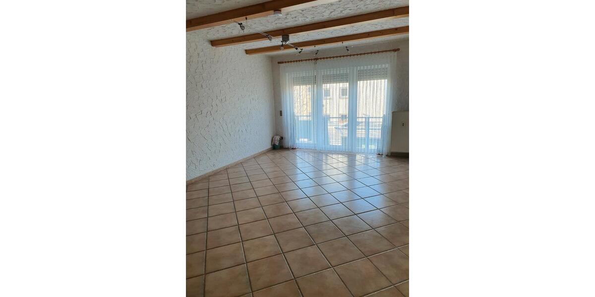 Etagenwohnung Ludwigshafen am Rhein Ludwigshafen-Hemshof - 1 Zimmer, 70 m&sup2;, 650&euro; | Angebot:25986638