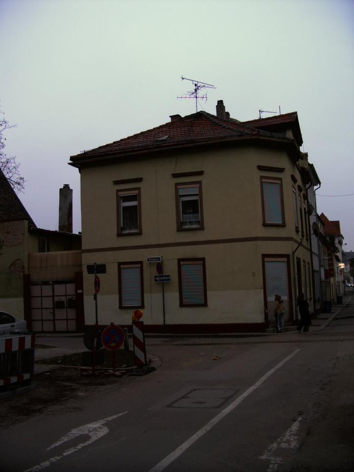 Mehrfamilienhaus+ Abstellplätze Altstadt (Spielstraße)