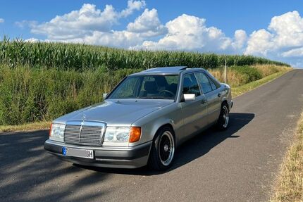 Mercedes-Benz 220 160.000 km 10.450 &euro; Frensdorf 96158