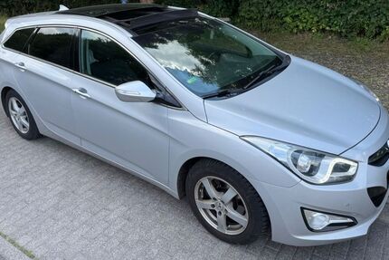 Hyundai i40 158.000 km 7.450 &euro; Berlin 13437
