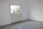 Frisch renovierte 3 Zimmer Wohnung mit ca. 75m² Wohnfläche mit Balkon und Garage - Appartement Nauheim | Angebot:24610048