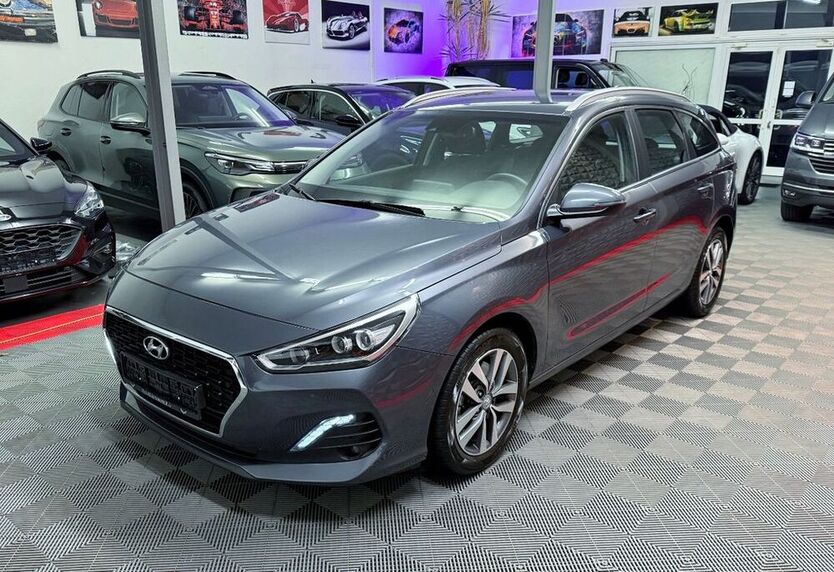 i30