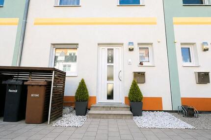 Haus Adelsdorf - 4 Zimmer, 137 m&sup2;, 540.000&euro; | Angebot:27112121