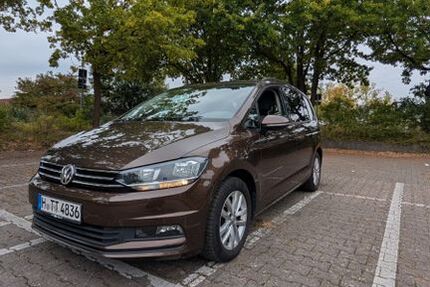 VW Touran 127.000 km 16.400 € Neustadt am Rübenberge 31535