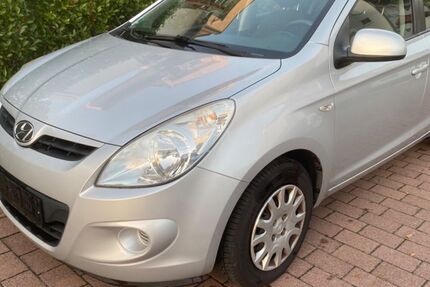 Hyundai i20 139.700 km 2.950 &euro; Osthofen 67574