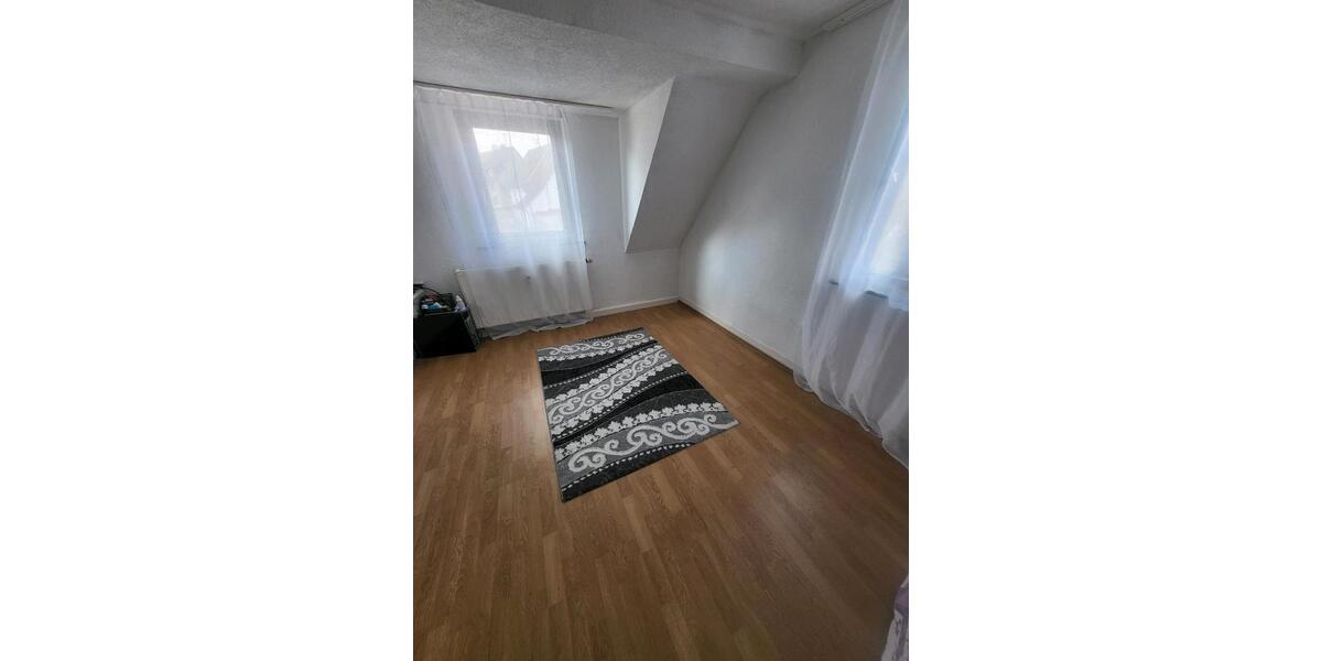 Doppelhaushälfte Engstingen - 4 Zimmer, 120 m&sup2;, 1.200&euro; | Angebot:26019663