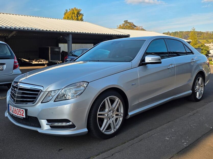 Mercedes-Benz E 200 130.000 km 15.490 € Elkenroth 57578