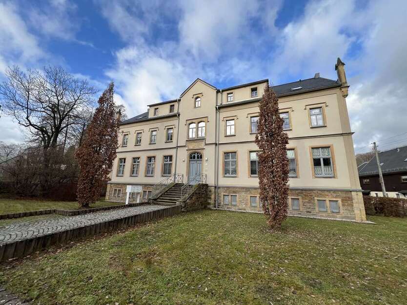 Wohnung zum Mieten in Bobritzsch-Hilbersdorf 670 € 90.47 m²