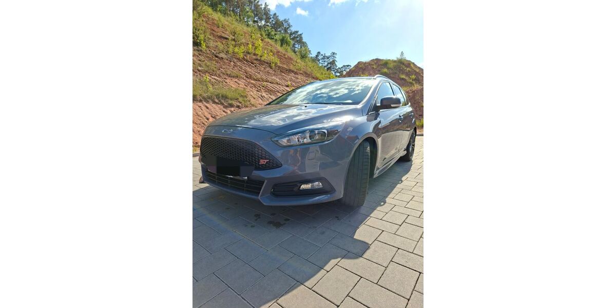 Ford Focus 130.000 km 13.000 &euro; Hauenstein 76846