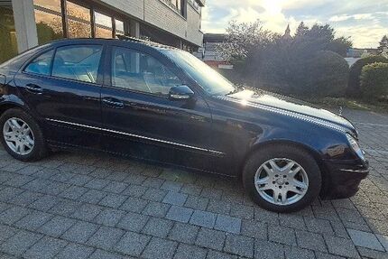 Mercedes-Benz E 230 72.923 km 9.700 &euro; Bodelshausen 72411
