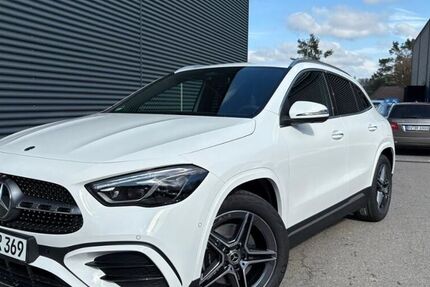 Mercedes GLA 220