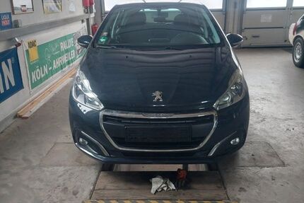 Peugeot 208 117.000 km 5.700 &euro; Stromberg 55442