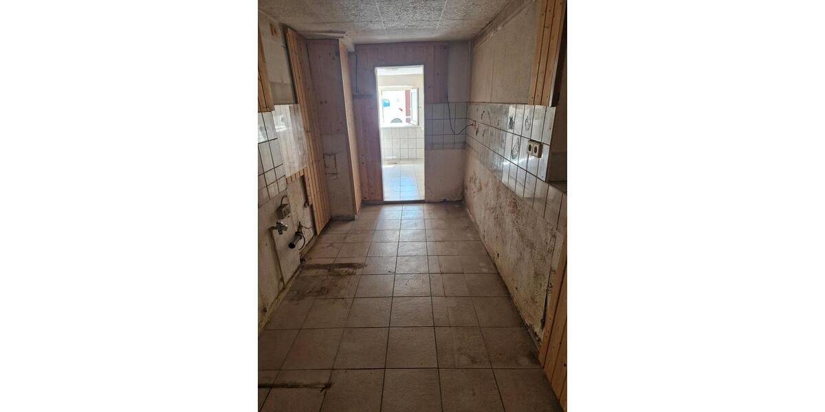 Einfamilienhaus Schkopau - 4 Zimmer, 94 m&sup2;, 75.000&euro; | Angebot:24852052