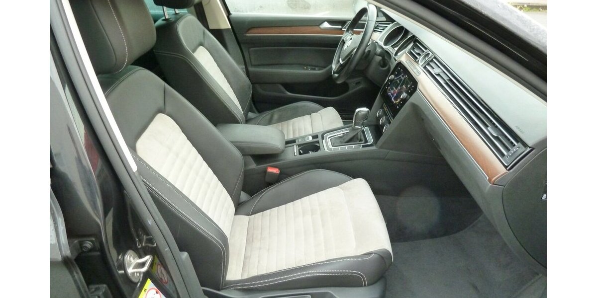 VW Passat 2.0 TDI Highline DSG Alcatara Navi STandh. 110.000 km 16.900 &euro; Ratingen 40885