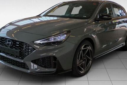 Hyundai i30 17.565 km 24.490 € Soest 59494