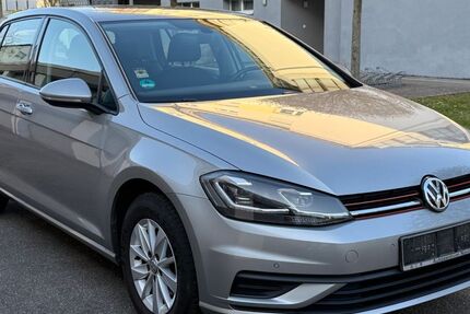 VW Golf 107.000 km 12.500 &euro; Rastatt 76437