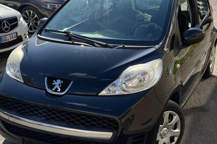 Peugeot 107 203.000 km 2.333 &euro; Frankfurt am Main 65933