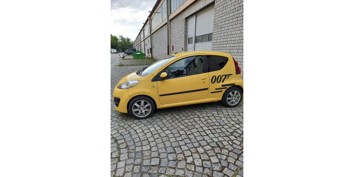 Peugeot 107 87.000 km 3.500 &euro; München 81373