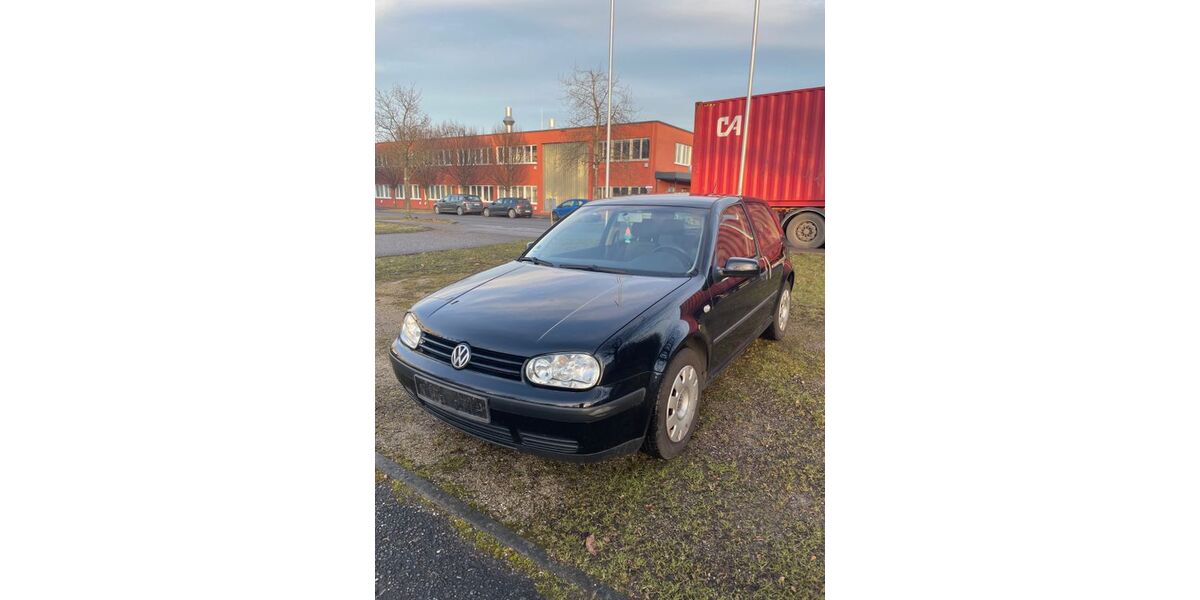 VW Golf 146.739 km 2.099 &euro; Warthausen 88447
