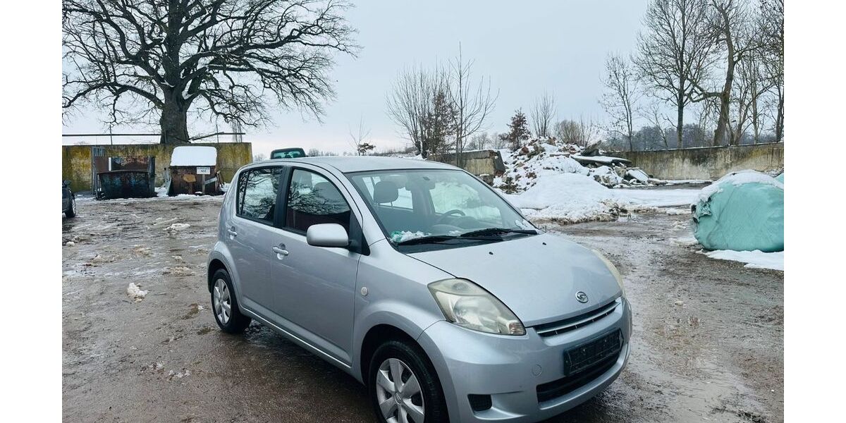 Daihatsu Sirion 55.000 km 2.799 &euro; Neufahrn 85375