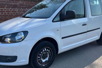 VW Caddy 87.000 km 8.999 &euro; Rossdorf 64380