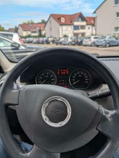Dacia Sandero 161.500 km 3.300 € Wertheim 97877