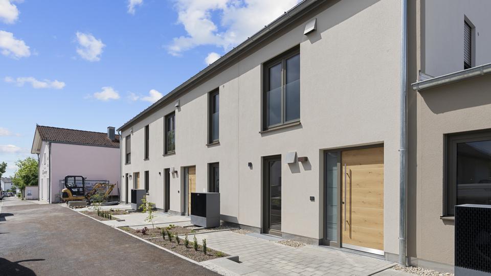 Reihenhaus Ingolstadt - 5.5 Zimmer, 150 m&sup2;, 1.950&euro; | Angebot:26561422