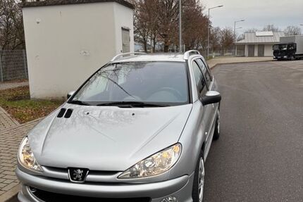Peugeot 206 88.000 km 1.200 &euro; Stuttgart 70499