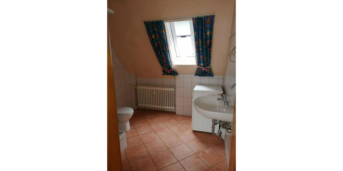 Etagenwohnung Würzburg Lindleinsmühle - 4 Zimmer, 90 m&sup2;, 880&euro; | Angebot:25367412