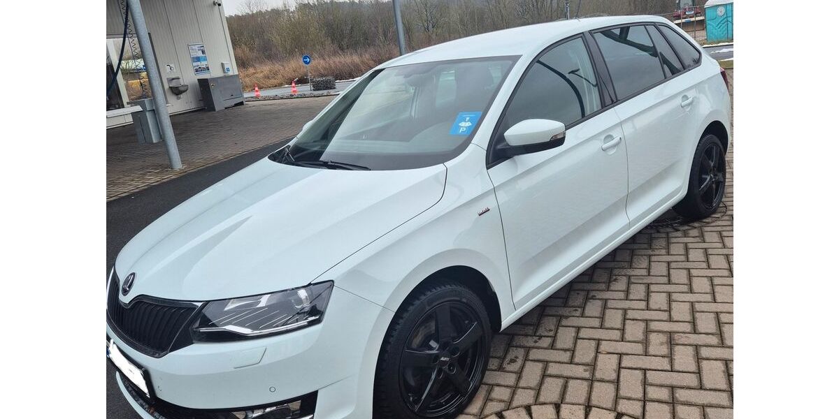 Skoda Rapid 117.900 km 9.100 &euro; Bad Driburg 33014