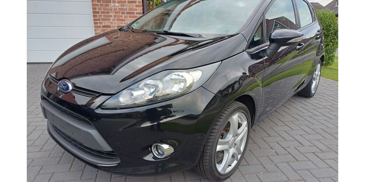 Ford Fiesta 176.483 km 3.350 &euro; Twist 49767