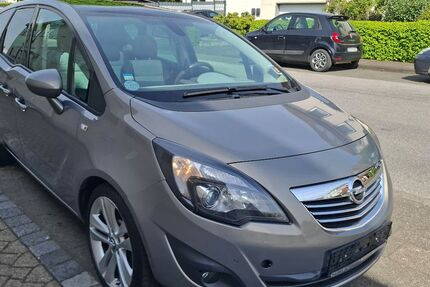 Opel Meriva 148.000 km 3.999 &euro; Paderborn 33100
