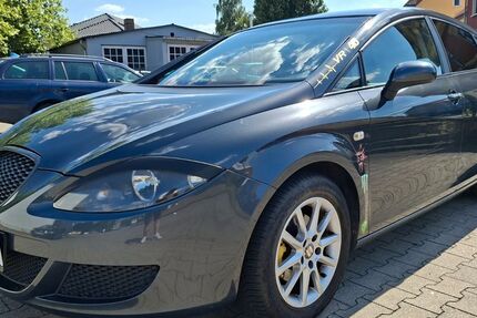 Seat Leon 160.232 km 2.200 &euro; Treben 04617