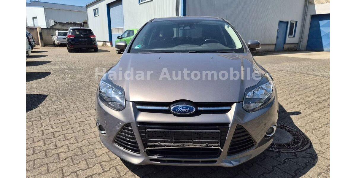 Ford Focus 141.674 km 2.790 &euro; Mechernich 53894