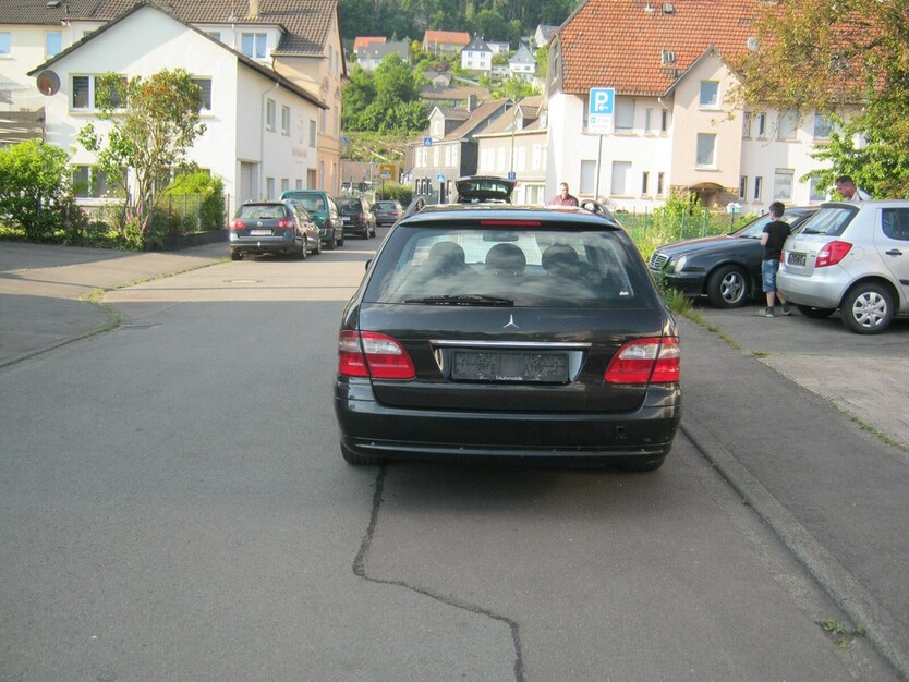 Mercedes-Benz E 220 CDI 288.000 km 1.999 € Bergneustadt 51702